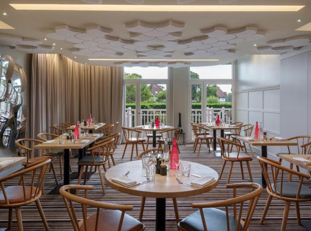 Renaissance Paris Hippodrome De St. Cloud Hotel Rueil-Malmaison Zewnętrze zdjęcie