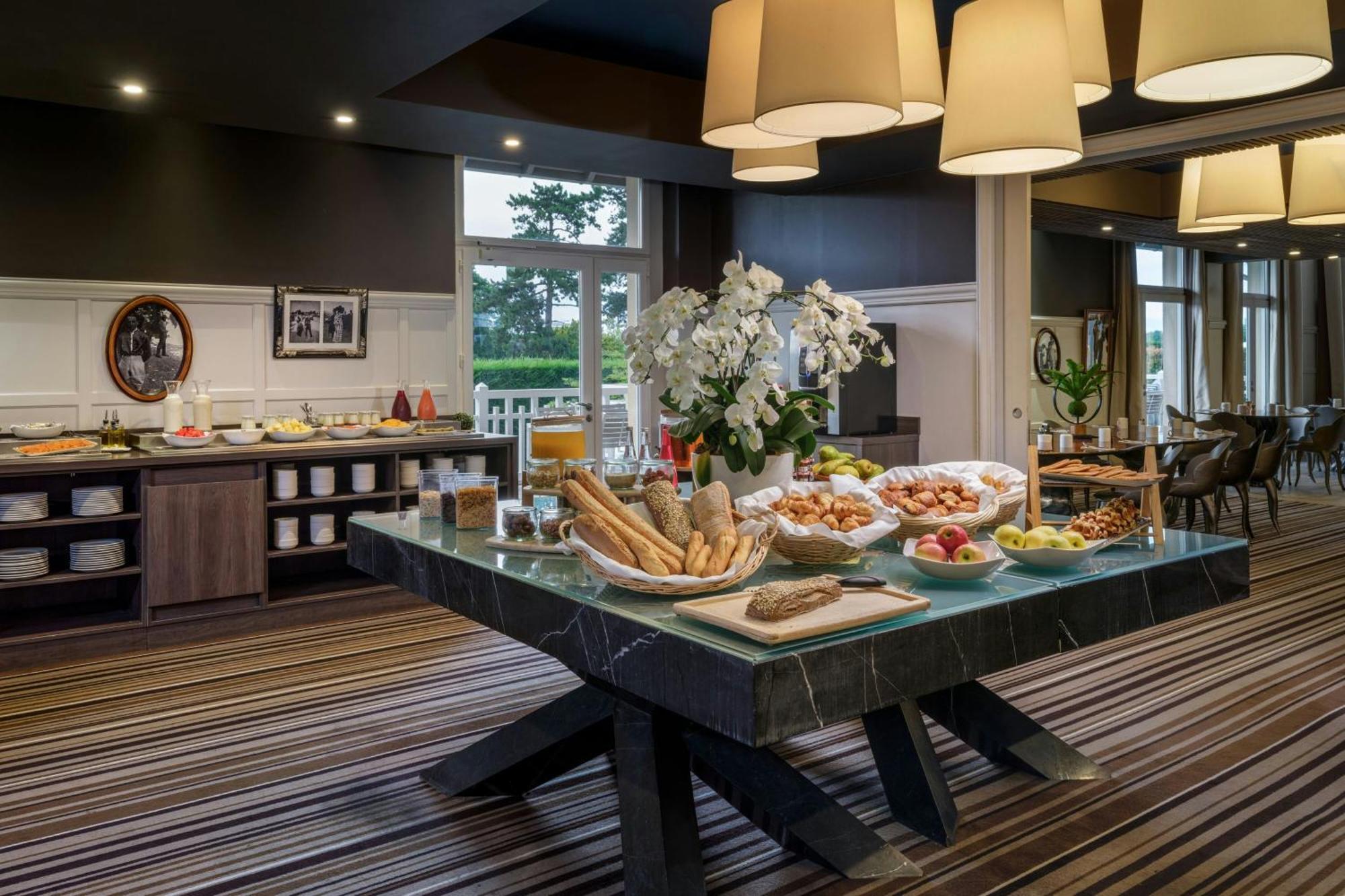 Renaissance Paris Hippodrome De St. Cloud Hotel Rueil-Malmaison Zewnętrze zdjęcie